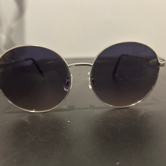 Vintage oversized Round Silver Sunglasses dark lens main image 9